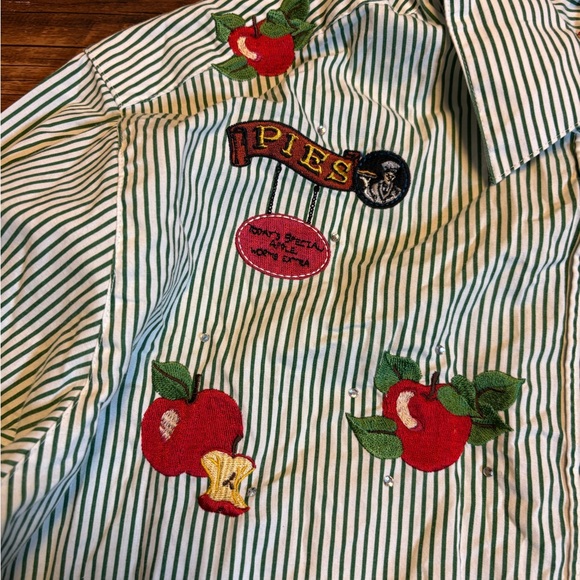 Quacker Factory Green and White Striped Shirt with Embroidery - Picture 2 of 7